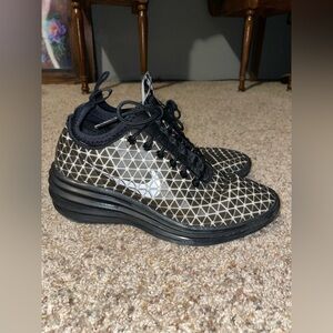 Nike Lunarlon GEO Sky High NYC New York Running Shoes Sz 7.5 Womens